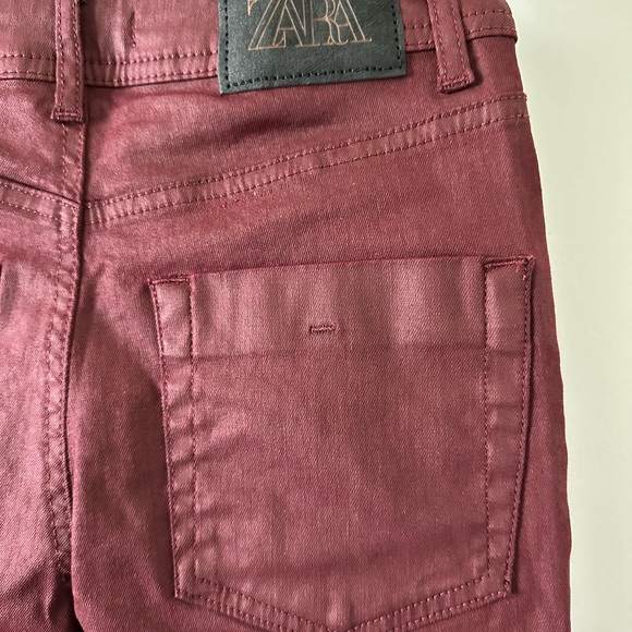 NWT ZARA Burgundy Coated Slim / Skinny Pants - 2 - Picture 3 of 4